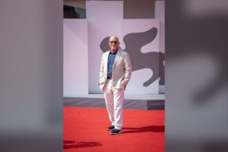 Portrait du réalisateur américain Alex Gibney, auteur du documentaire « Musk »