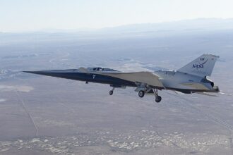 X-59 : la NASA veut un avion supersonique silencieux, et garde un pilote à bord