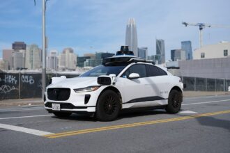 Californie : les robotaxis qui bloquent les secours seront désormais sanctionnés