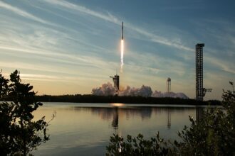 Crew-13 en orbite après une réparation inédite sur une capsule Dragon déjà remplie d'ergols