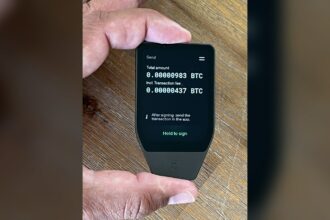 Cambriolage crypto au Royaume-Uni : un investisseur frappé au marteau, sa femme enceinte menacée