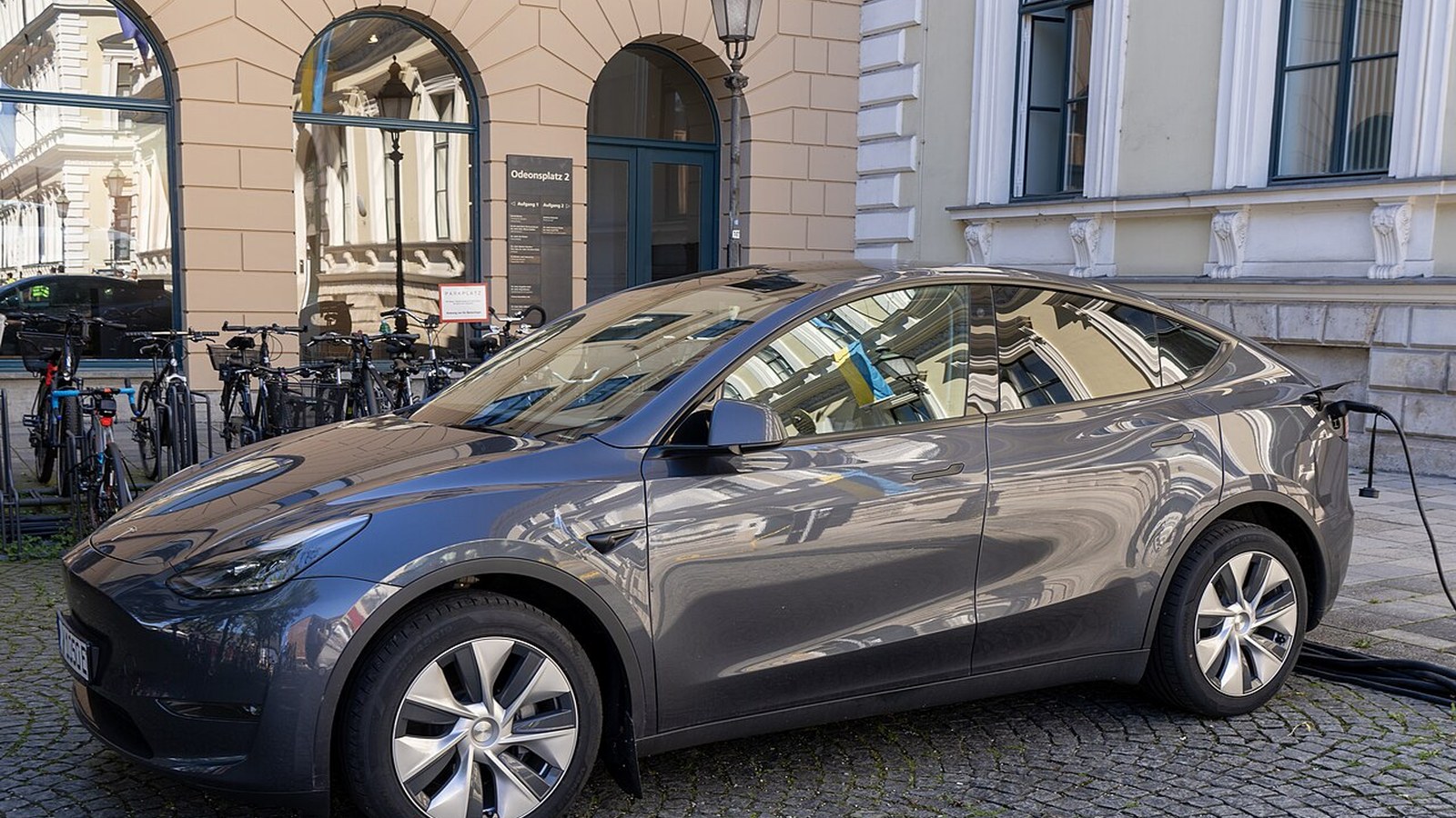 Tesla abandonne le nom « Full Self-Driving » en Europe après les critiques de Berlin