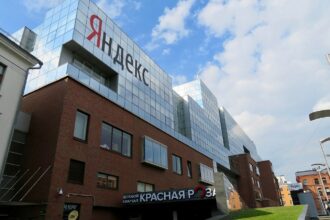Des drones ukrainiens frappent deux centres de données de Yandex, le « Google russe »
