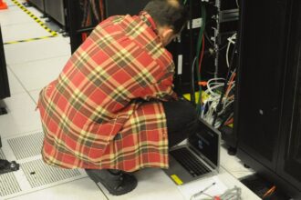 AMD dévoile Helion, un rack pensé pour faire tourner les agents d'IA