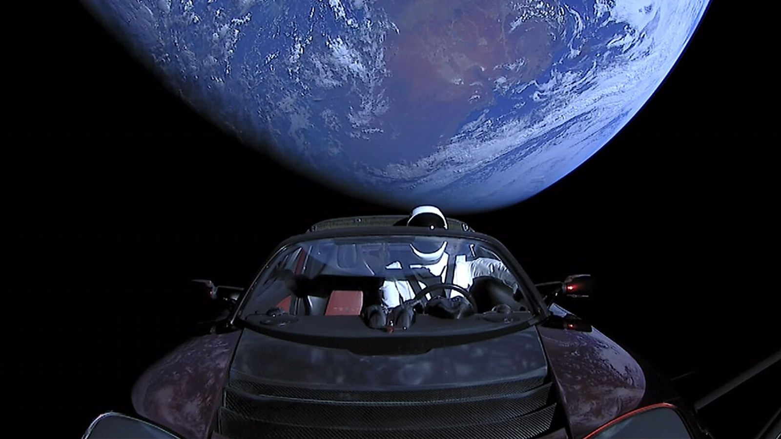 Elon Musk juge « bonne » l'idée de fusionner SpaceX et Tesla